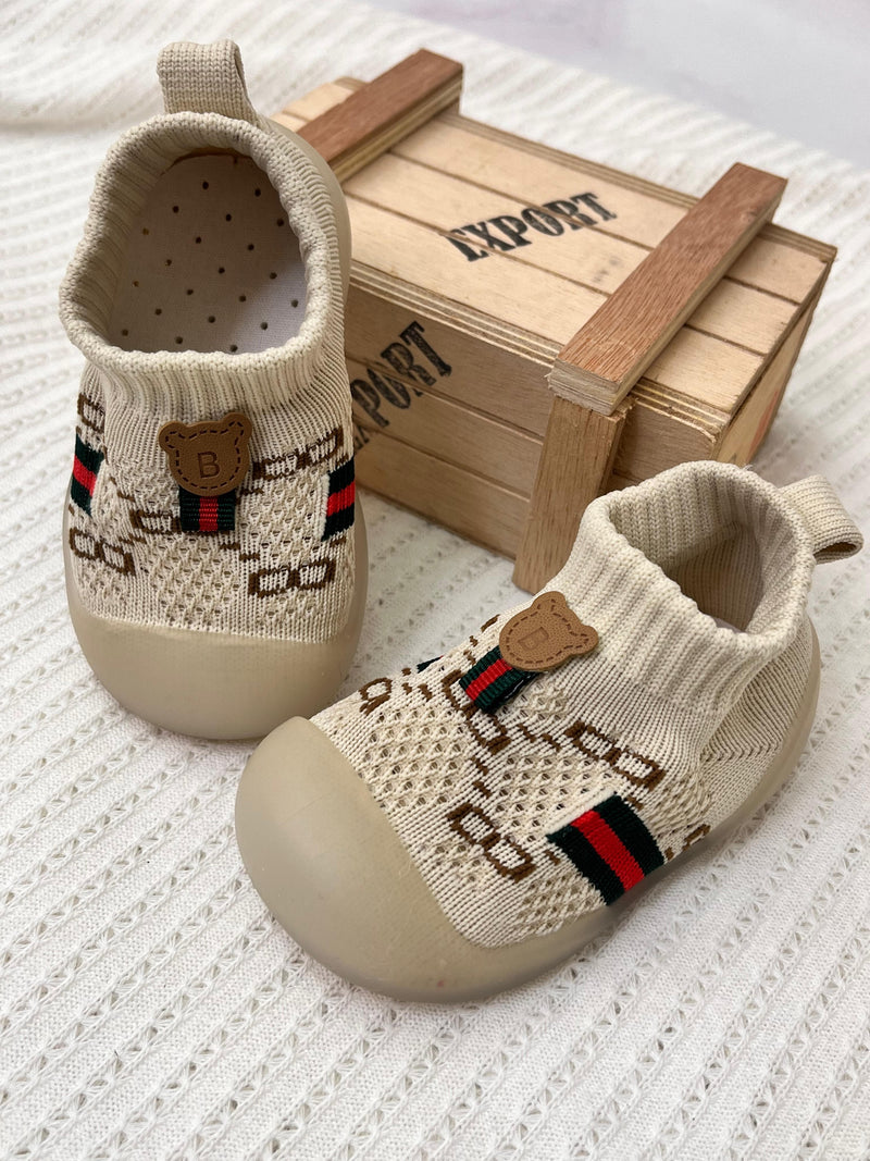 Gray helmet for bikers